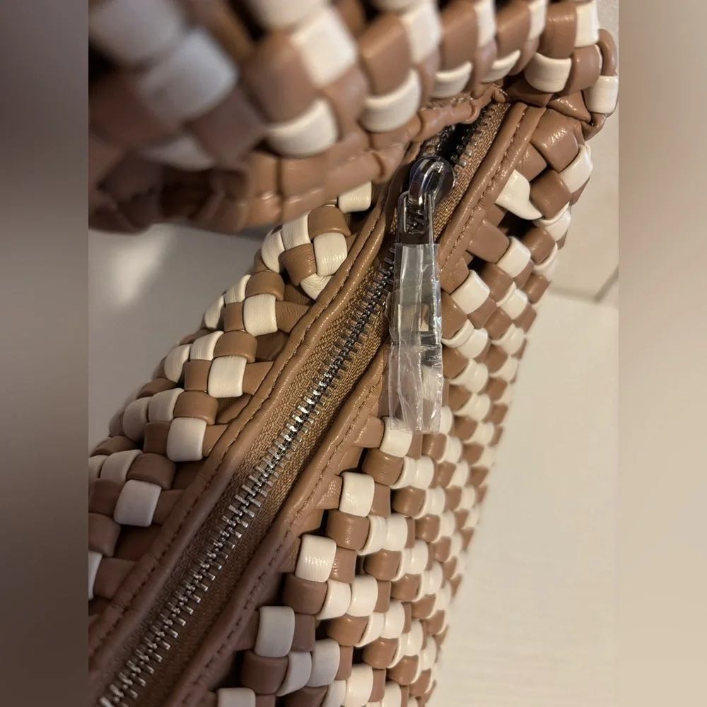 Sincerely Jules woven beige and white hobo bag NWOT